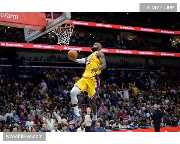 詹姆斯最新数据发布实战复盘趋势持续显现推动球队表现逐步提升